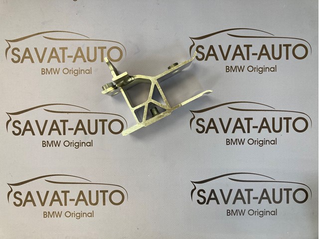 Кронштейн підсилювача переднього бампера 51117421636 BMW