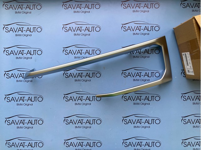Молдинг фари, правої 51117449692 BMW