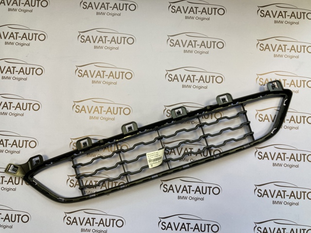 Решітка переднього бампера, нижня 51118056521 BMW