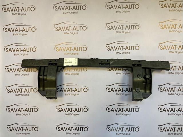 Кронштейн бампера заднього, центральний 51129807144 BMW