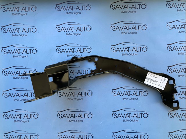Рамка радіатора права 51647307874 BMW