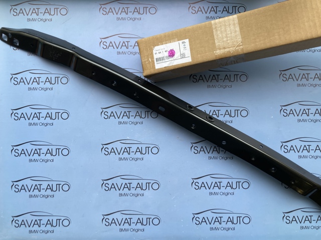 Рамка радіатора верхня 51647421707 BMW
