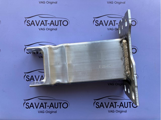 Кронштейн підсилювача переднього бампера 8W0807134A VAG