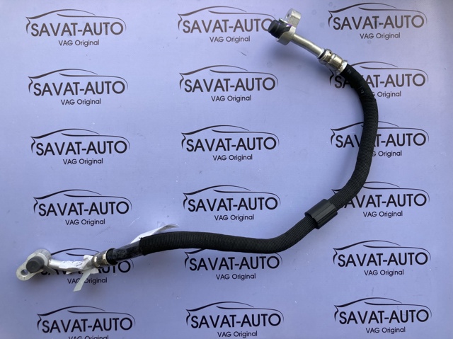 Шланг кондиціонера, від компресора до радіатора 8W0816721BD VAG