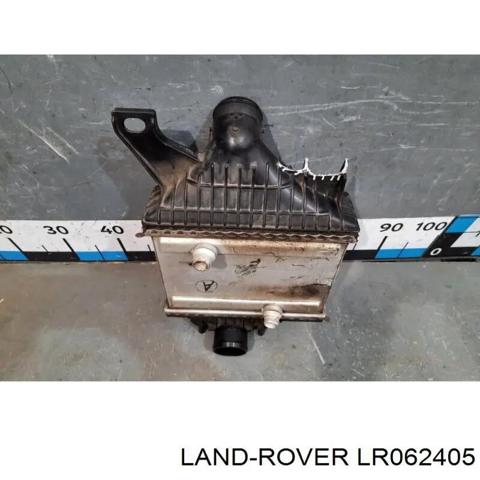 Радіатор інтеркулера LR062405 LAND ROVER