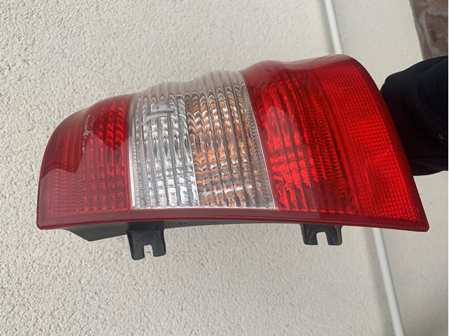 Задній правий стоп 1638202064 MERCEDES