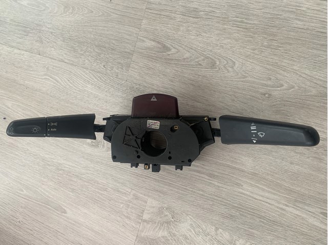 Перемикач підрульовий A0015407645 MERCEDES