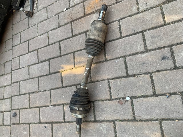 Привід лівий A1633300401 MERCEDES