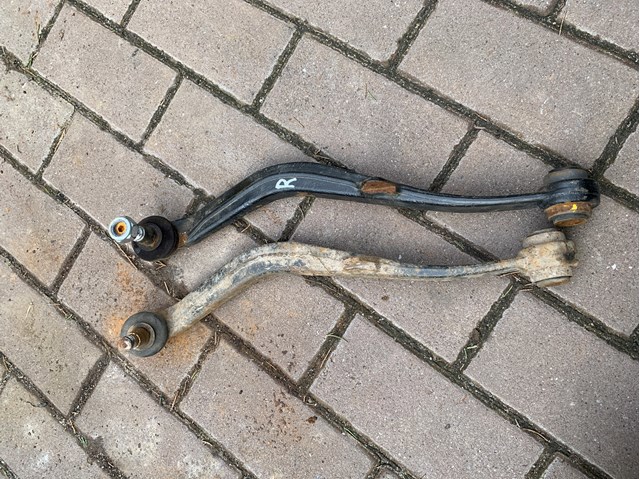 Поперечна тяга задньої підвіски A1633500653 MERCEDES