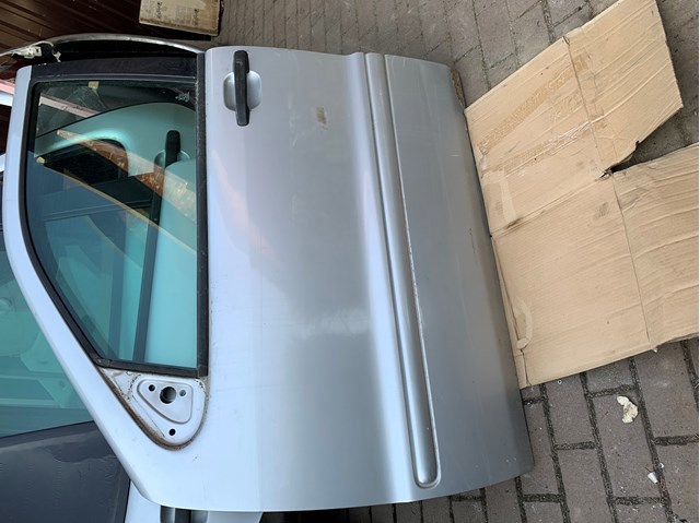 Двері передні, ліві A1637201505 MERCEDES