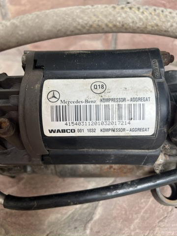 Компресор підкачки амортизаторів A2113200304 MERCEDES