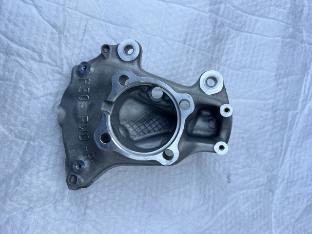 Вісь передня і поворотні кулаки 31216792288 BMW