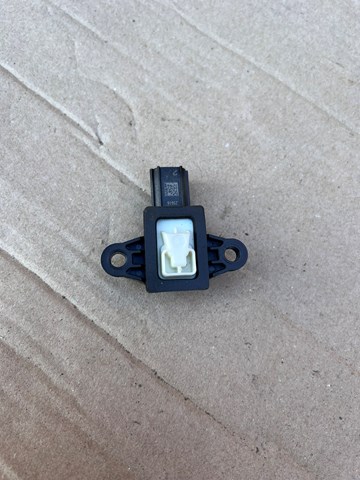 Датчик AIRBAG передній 31406731 VOLVO