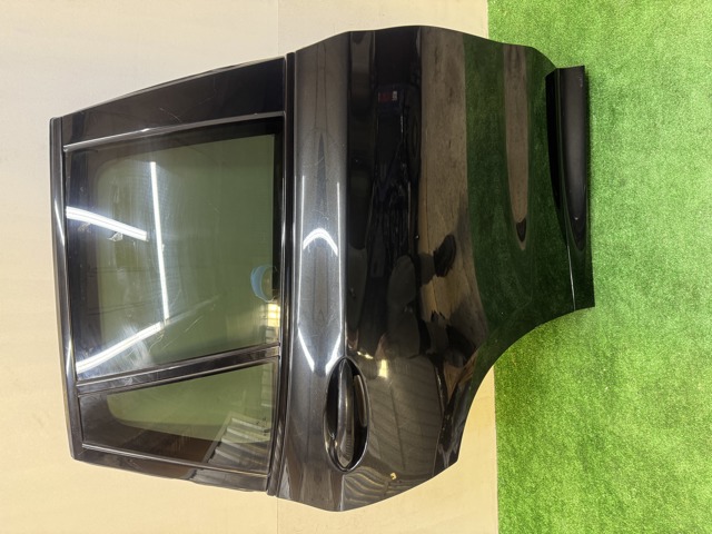 Двері пасажирські задні праві 41007465534 BMW