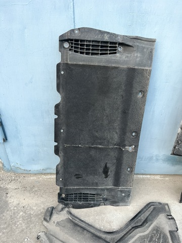 Захист двигуна передній 4G0863821S VAG