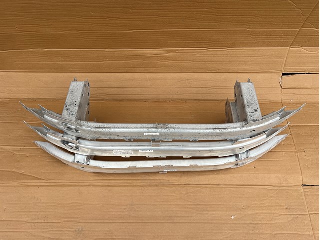 Підсилювач бампера переднього 51117385288 BMW