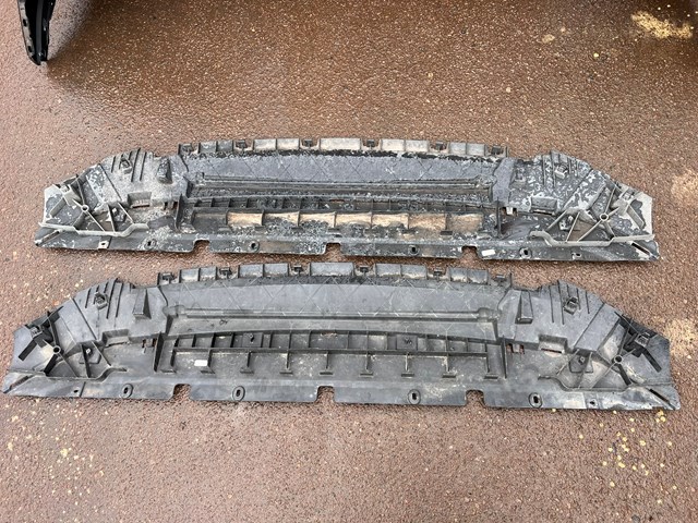 Захист бампера переднього 80A807233B VAG