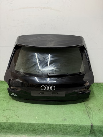 Задні двері багажника Audi Q3