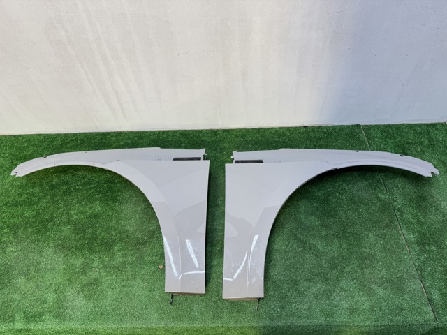 Переднє праве крило 95B821102DYGRV PORSCHE