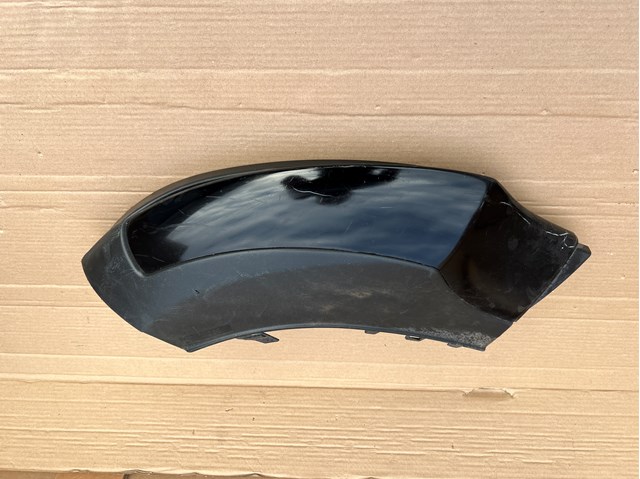 Переднє ікло бампера A2928854822 MERCEDES