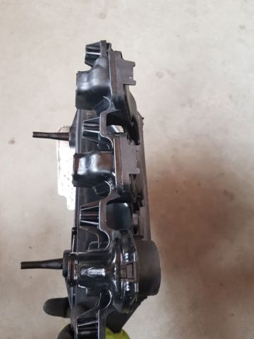 Колектор впускний 118302761R RENAULT