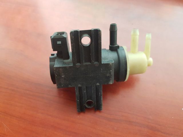 Перетворювач тиску (соленоїд) наддуву / EGR 149566740R RENAULT