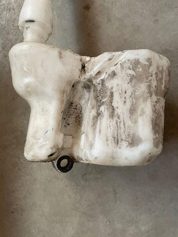 Бачок склоомивача Renault Master 3