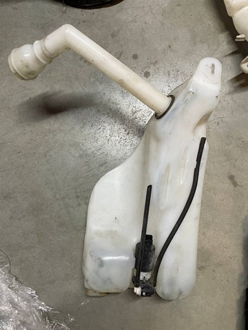 Водяний бачок омивача скла 289100014R RENAULT