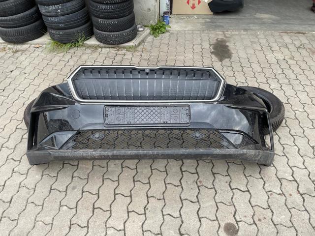 Кожух бампера переднього 5LA807221 VAG