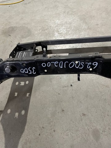 Супорт радіатора в зборі/монтажна панель кріплення фар 62500JD200 NISSAN