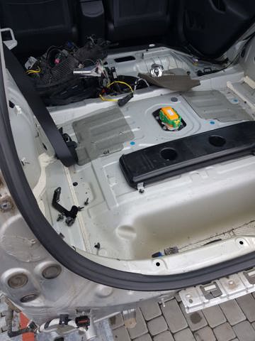 Панель багажного відсіку 69100G2500 HYUNDAI