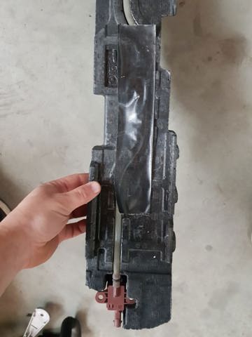 Наповнювач бампера переднього 8054010 BMW