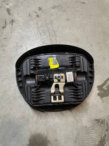Подушка безпеки водія 8200301516A RENAULT