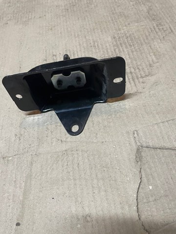 Фіксатор/петля (зацеп) замка дверей задньої 8200778368 RENAULT