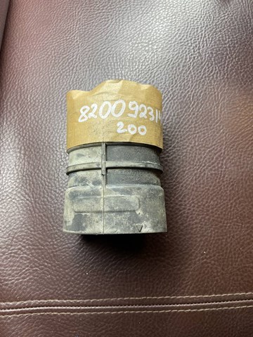 Патрубок повітряний, вхід повітряного фільтра 8200923144 RENAULT