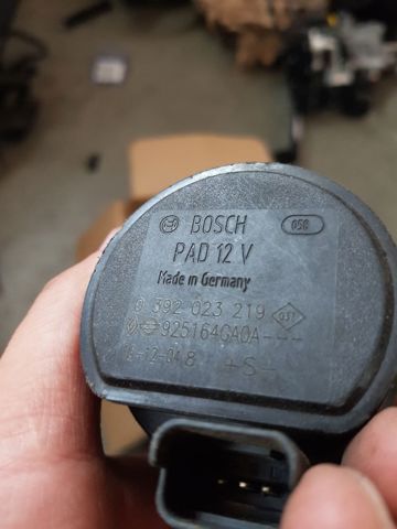 Помпа водяна, (насос) охолодження, додатковий електричний 925164GA0A NISSAN