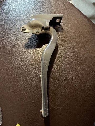 Завіса капота ліва 9676670380 PEUGEOT