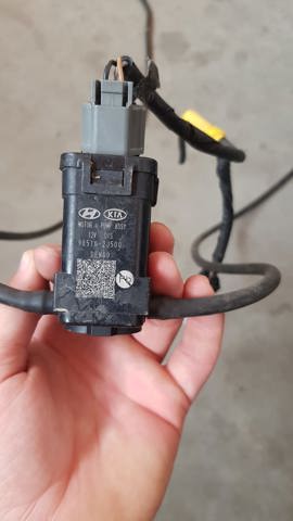 Помпа омивача 985102J500 HYUNDAI