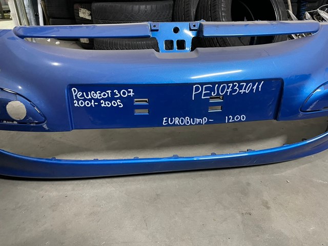 Бампер передній в зборі Peugeot 307
