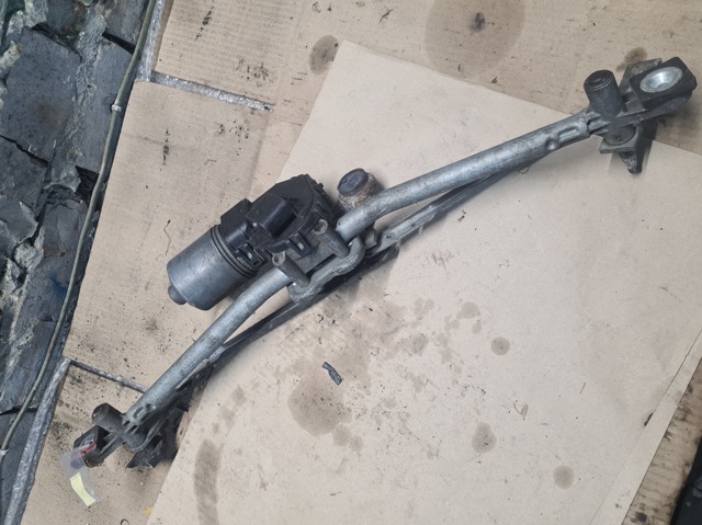 Мотор трапеції склоочисника 0390241715 BOSCH