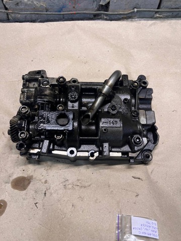 Насос маслозакачуючий 03L103537 VAG