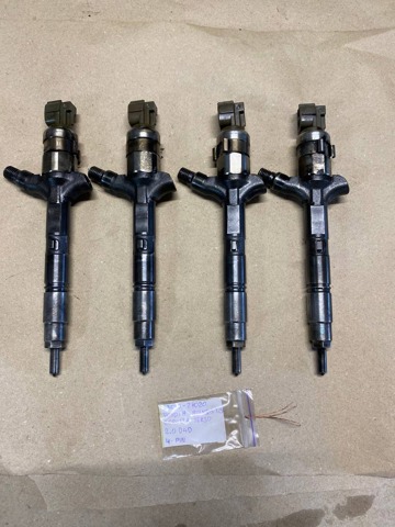 Форсунки електромагнітні 2367027020 TOYOTA