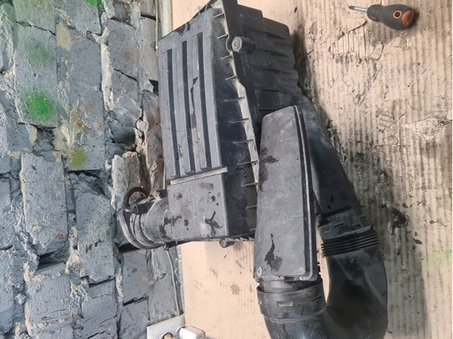 Корпус повітряного фільтра 3C0129607AB VAG