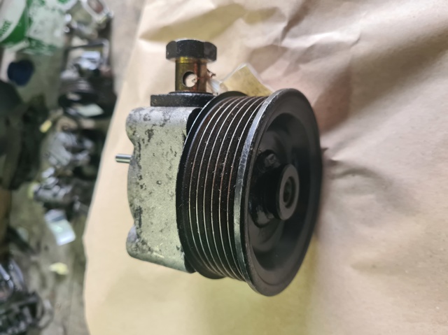 Насос рульового механізму 504184720 FIAT