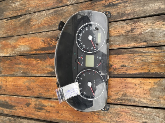 Щиток приладів додатковий 940031C090 HYUNDAI