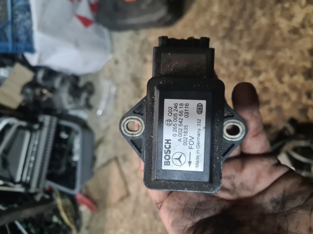 Датчик поперечного прискорення (ESP) A0025426618 MERCEDES