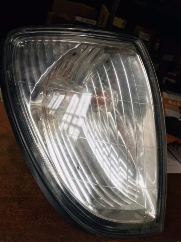 Правий покажчик повороту - лампа 8151060480 TOYOTA