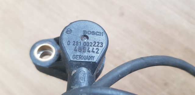 Датчик обертів колінвалу 0281002223 BOSCH