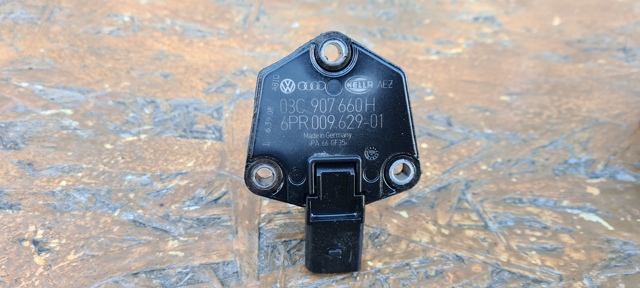 Датчик рівня масла двигуна 03C907660H VAG