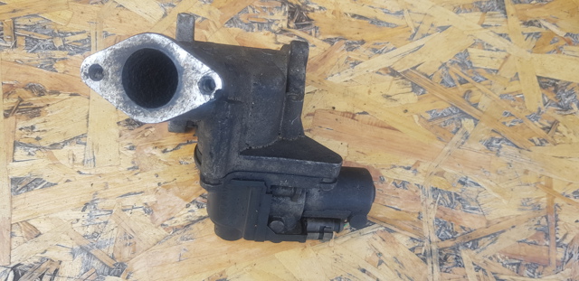 Клапан EGR рециркуляції газів 03G129637A VAG